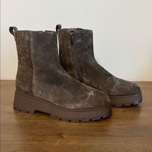 Vince Camuto Womens Neframes Zipper Block Heel Ankle Boots grey brown US 9.5